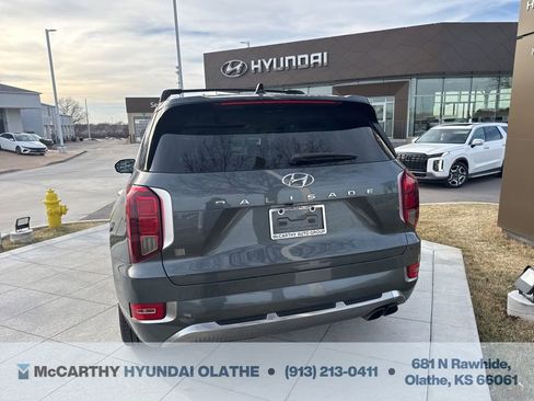 Used 2022 Hyundai Palisade Calligraphy image 13