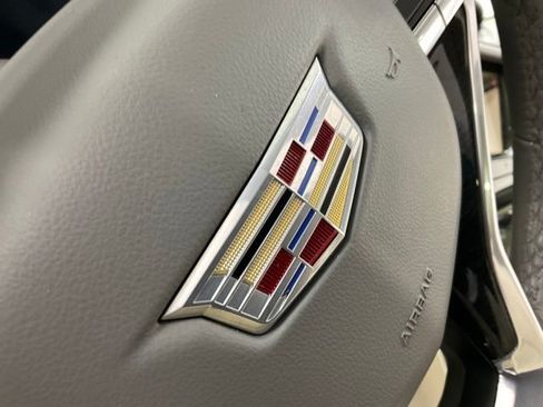 Used 2022 Cadillac XT6 Premium Luxury w/ Technology Package image 40