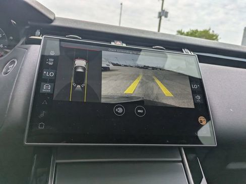 Used 2025 Land Rover Range Rover Velar Dynamic SE image 25