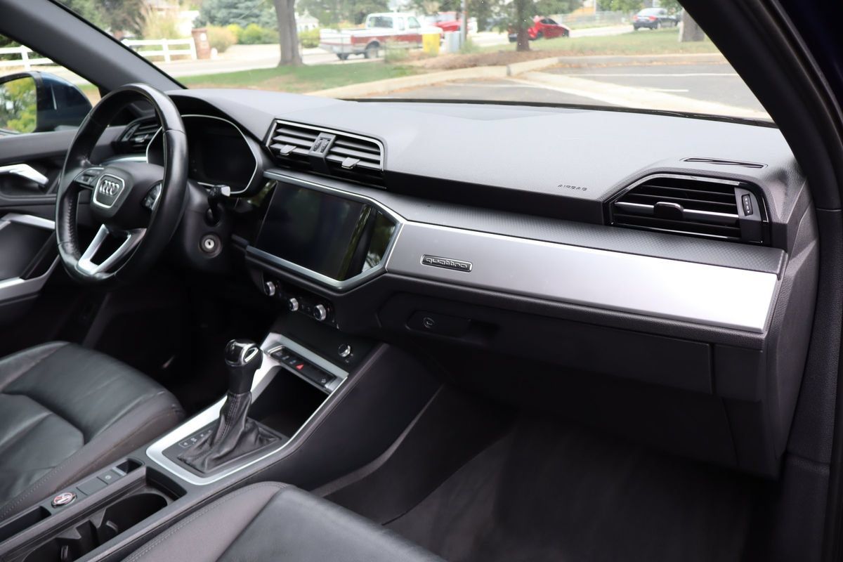 Used 2019 Audi Q3 2.0T Premium AWD/4WD image 17