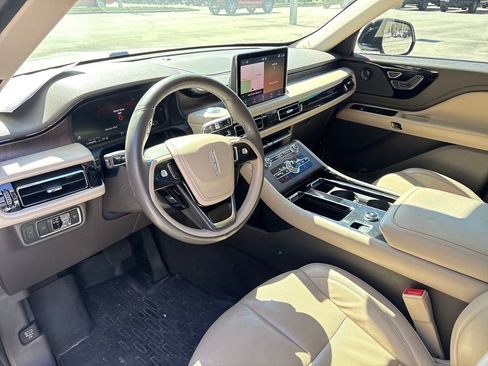 Used 2022 Lincoln Aviator Reserve w/ Elements Package Plus image 6