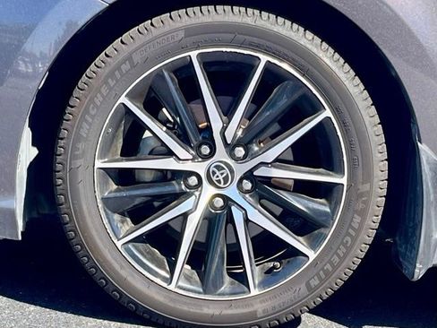 Used 2022 Toyota Camry SE image 19