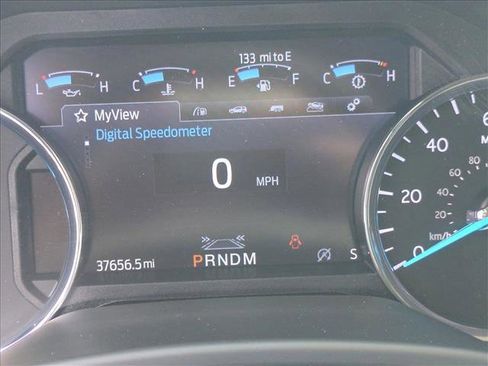 Used 2021 Ford Expedition XLT image 11