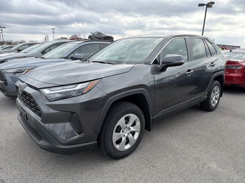 Used 2023 Toyota RAV4 LE image 4