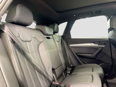 Used 2025 Audi Q5 2.0T Premium w/ Convenience Plus Package image 15