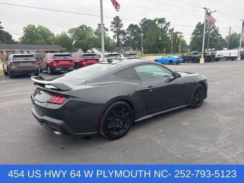 Used 2024 Ford Mustang GT Premium w/ GT Performance Package RWD image 5