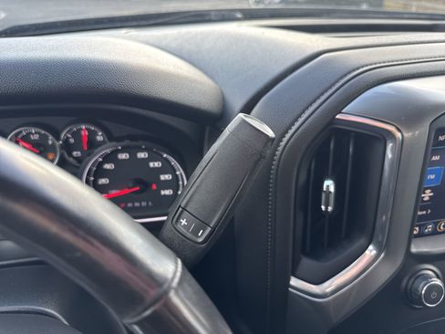 Used 2019 Chevrolet Silverado 1500 RST image 20