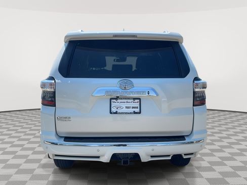 Used 2023 Toyota 4Runner Limited AWD/4WD image 6
