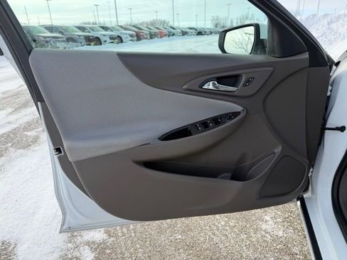 Used 2023 Chevrolet Malibu LT image 18