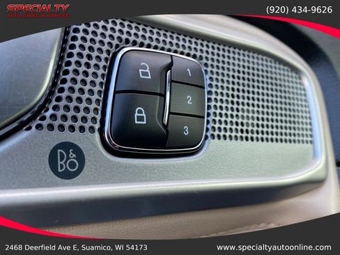 Used 2020 Ford Explorer Limited AWD/4WD image 39