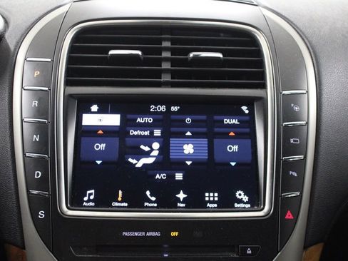 Used 2016 Lincoln MKX Reserve w/ Luxury Package AWD/4WD image 10