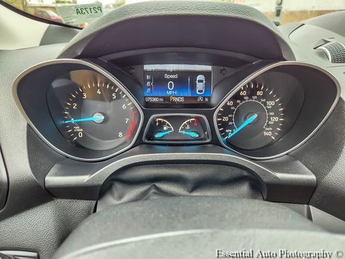 Used 2017 Ford Escape SE w/ Equipment Group 201A AWD/4WD image 4