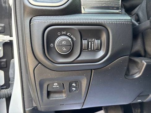 Used 2019 RAM 1500 Limited AWD/4WD image 22