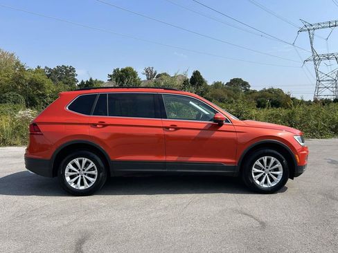 Used 2019 Volkswagen Tiguan SE image 2