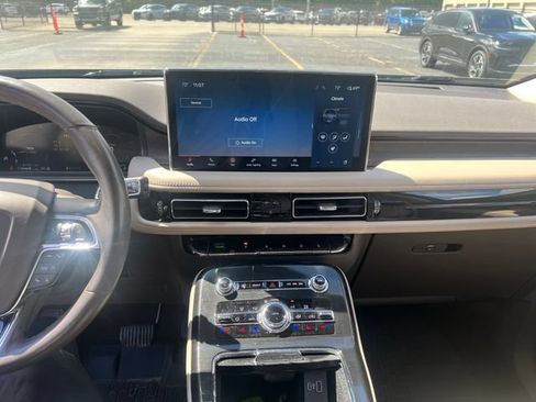 Certified 2023 Lincoln Nautilus Reserve AWD/4WD image 22