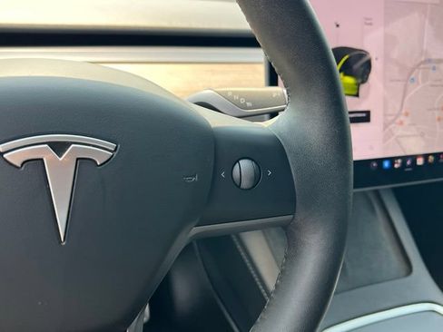 Used 2025 Tesla Model Y Long Range AWD/4WD image 20