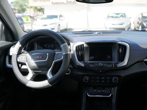 Used 2018 GMC Terrain SLE FWD image 19
