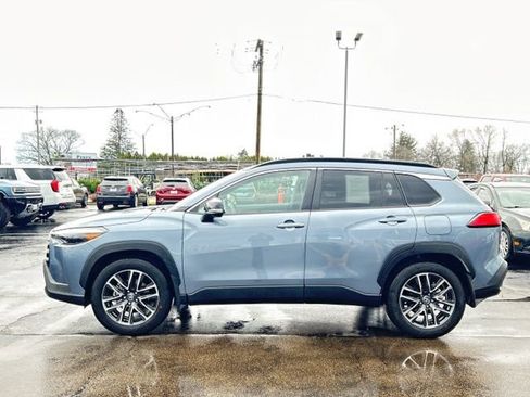 Used 2026 Toyota Corolla Cross XLE w/ Convenience Package image 6