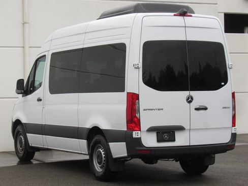 Used 2025 Mercedes-Benz Sprinter 2500 image 5