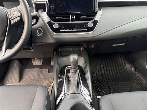 Used 2025 Toyota Corolla SE image 11