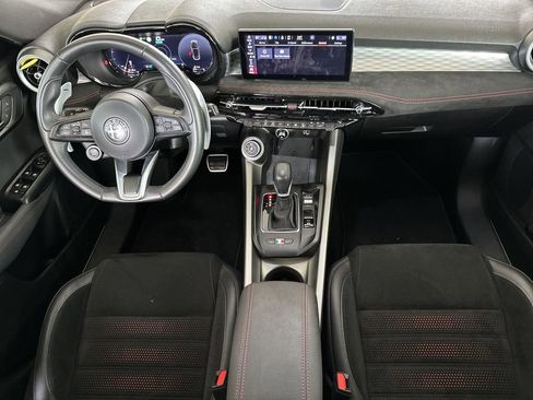 Used 2024 Alfa Romeo Tonale Veloce image 17