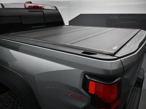 Used 2023 Chevrolet Colorado ZR2 w/ ZR2 Convenience Package III image 23