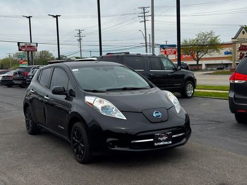Used 2014 Nissan Leaf S w/ Charge Package FWD image 3