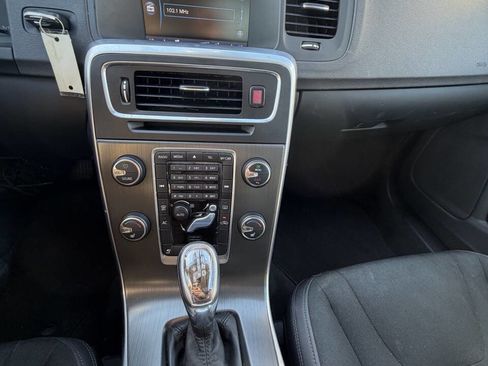 Used 2013 Volvo S60 T5 image 14