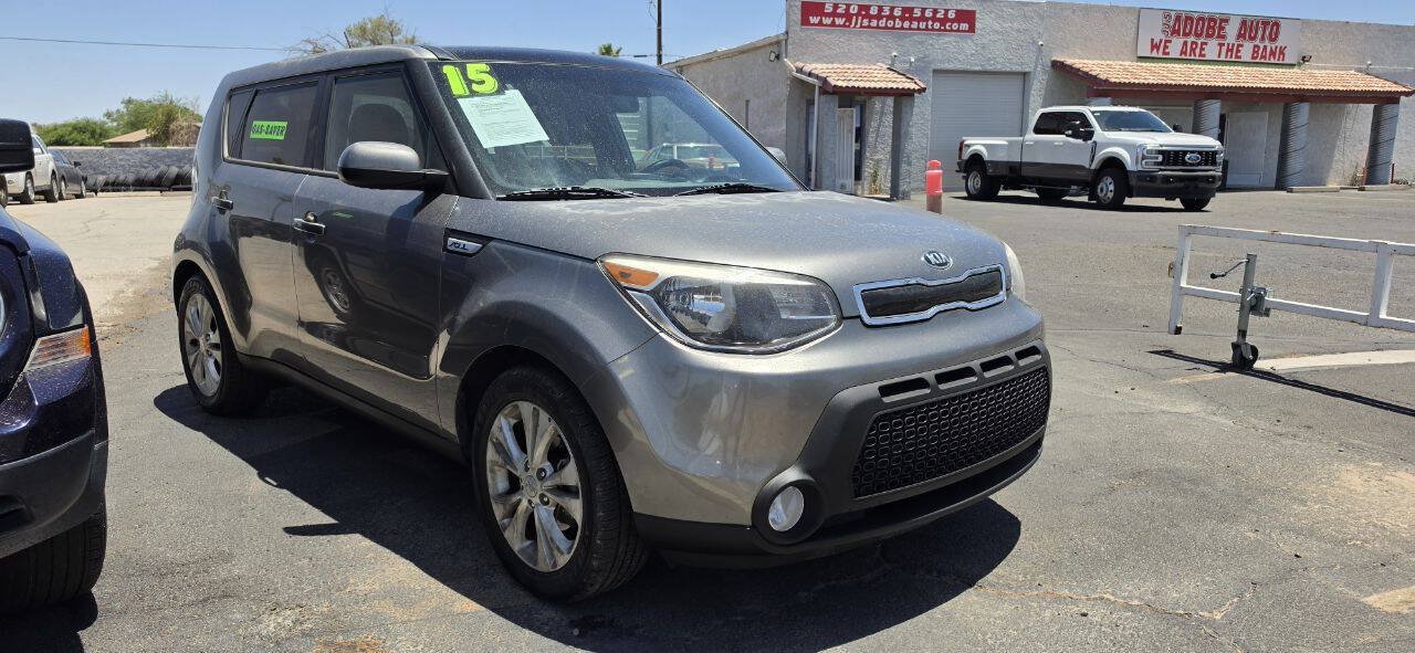 Used 2015 Kia Soul + w/ Primo Package FWD image 3