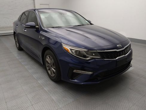 Used 2020 Kia Optima LX image 13