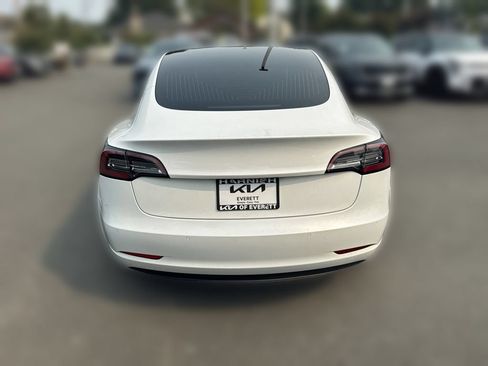 Used 2018 Tesla Model 3 Long Range RWD image 6