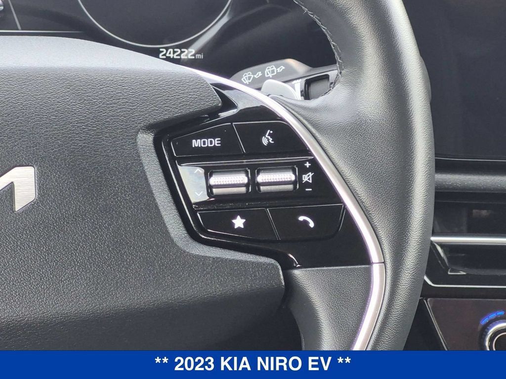 Used 2023 Kia Niro Wave w/ Wave Preserve Package FWD image 19