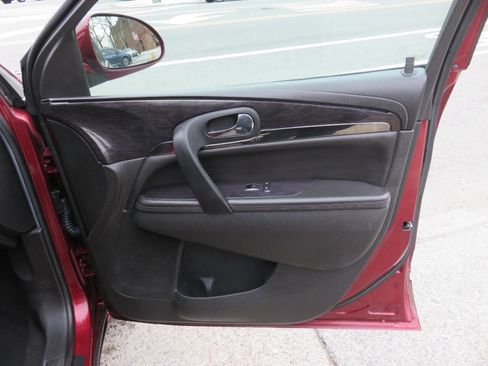 Used 2016 Buick Enclave Leather image 27
