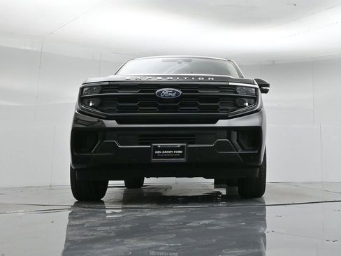 Certified 2025 Ford Expedition Max Active image 50