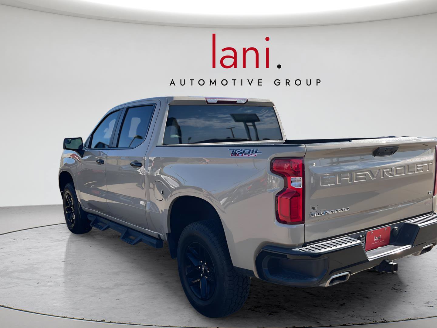 Used 2022 Chevrolet Silverado 1500 LT Trail Boss w/ Protection Package AWD/4WD image 3