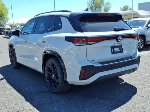 New 2026 Volkswagen Tiguan SE R-Line FWD image 4