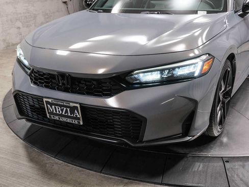 Used 2025 Honda Civic Sport image 11