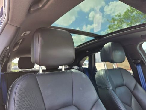 Used 2024 Porsche Macan w/ Premium Plus Package image 31