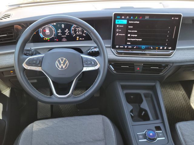 Used 2025 Volkswagen Tiguan S AWD/4WD image 9