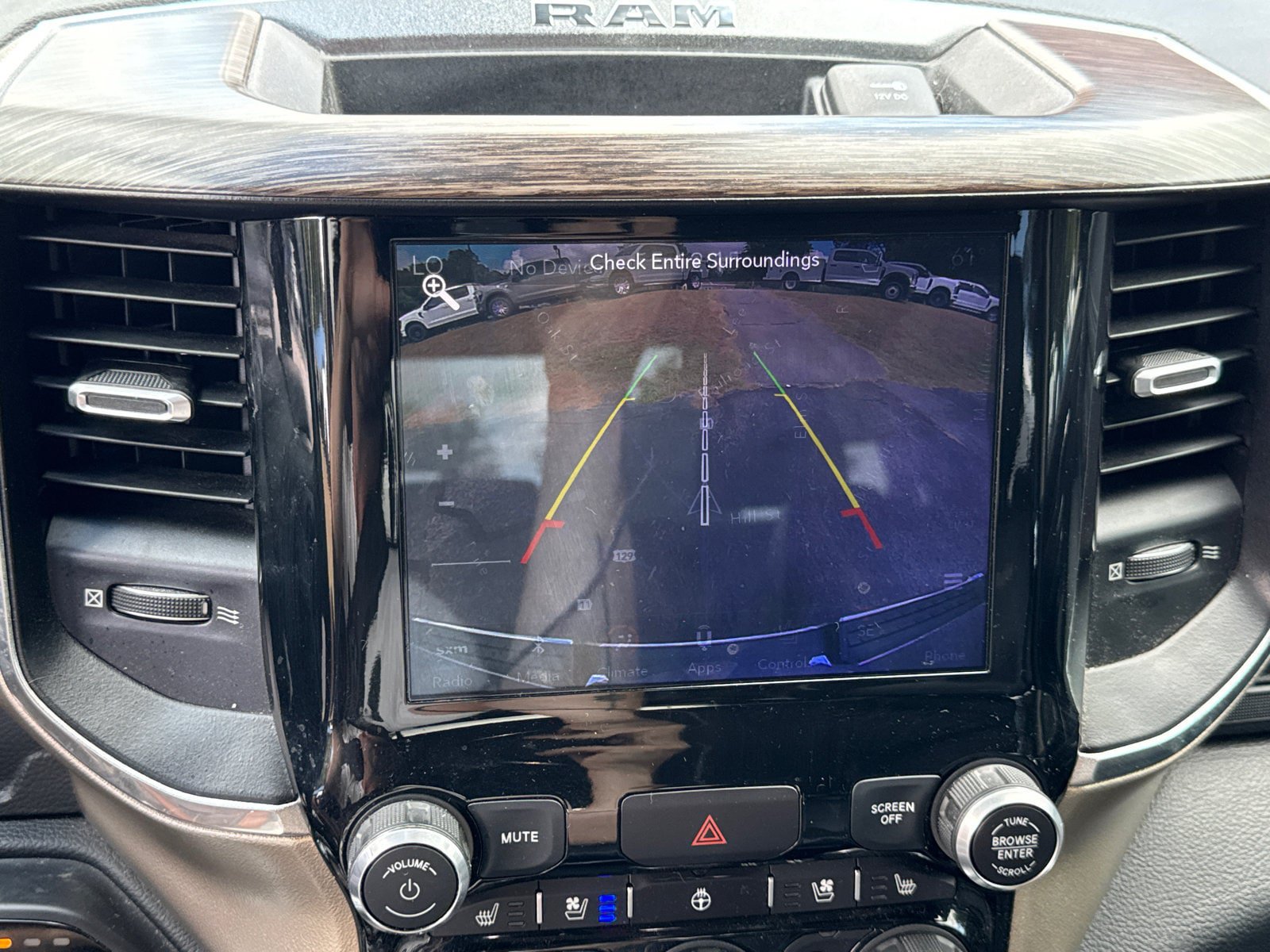 Used 2019 RAM 1500 Laramie RWD image 29