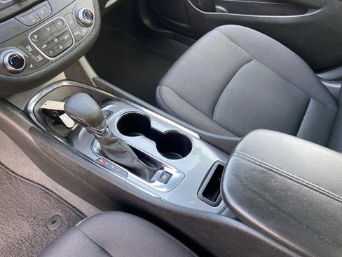 Used 2024 Chevrolet Malibu LT image 23