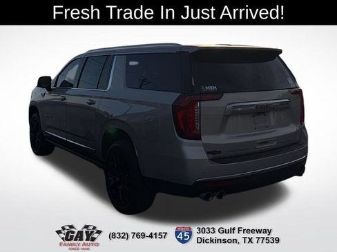 Used 2022 GMC Yukon XL Denali w/ Denali Premium Package AWD/4WD image 7