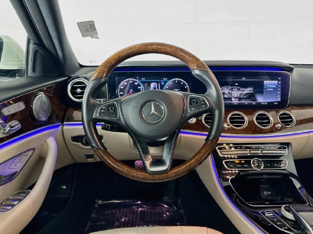 Used 2018 Mercedes-Benz E 300 4MATIC image 23