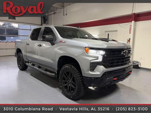 Used 2024 Chevrolet Silverado 1500 LT Trail Boss w/ Convenience Package II image 6