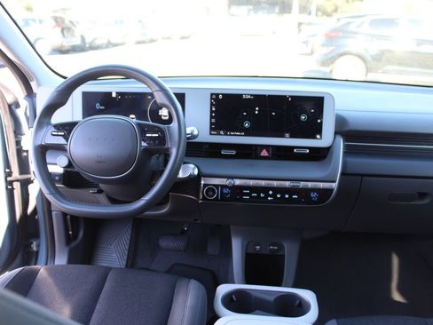 Used 2023 Hyundai Ioniq 5 SE image 18