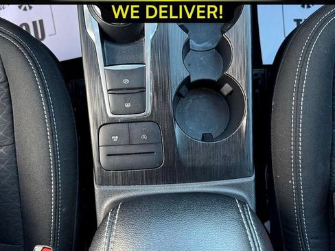 Used 2025 Ford Escape Active AWD/4WD image 12
