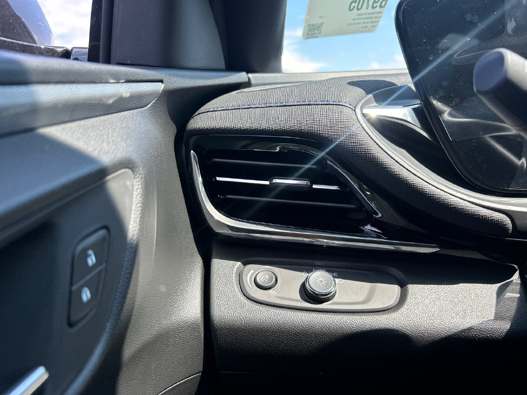 New 2026 Buick Envista Sport Touring w/ Convenience I Package FWD image 20