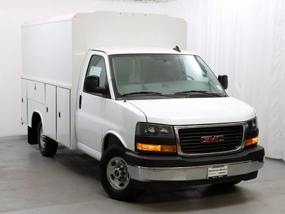 New 2025 GMC Savana 3500 w/ Power Convenience Package