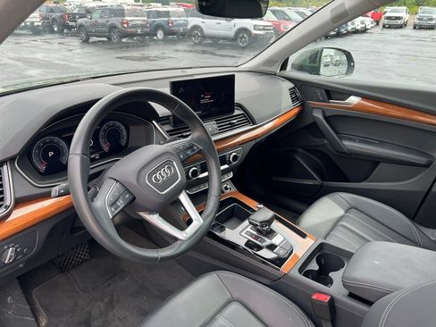 Used 2024 Audi Q5 2.0T Premium Plus w/ Premium Plus Package AWD/4WD image 5
