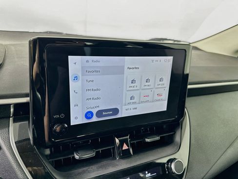 Used 2025 Toyota Corolla LE FWD image 19